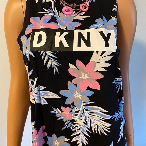 DKNY sports top NWT - Picture 2 of 4
